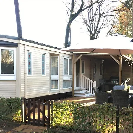شاليه Prachtige Chalet Op De Veluwe Nabij Hoenderloo *
